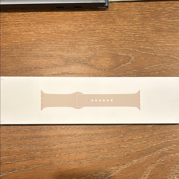 Apple Smartwatch Band in Tan - Picture 1 of 8